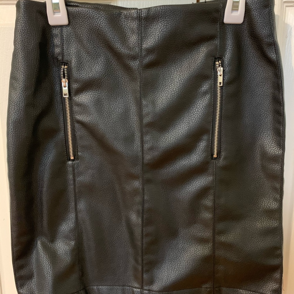 Kendal and Kylie skirt